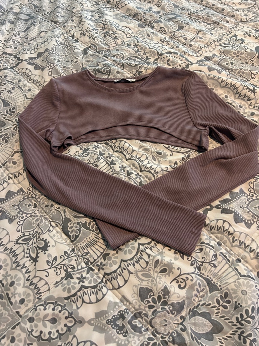 Ribbed Long-Sleeve Cropped Top in Lilac